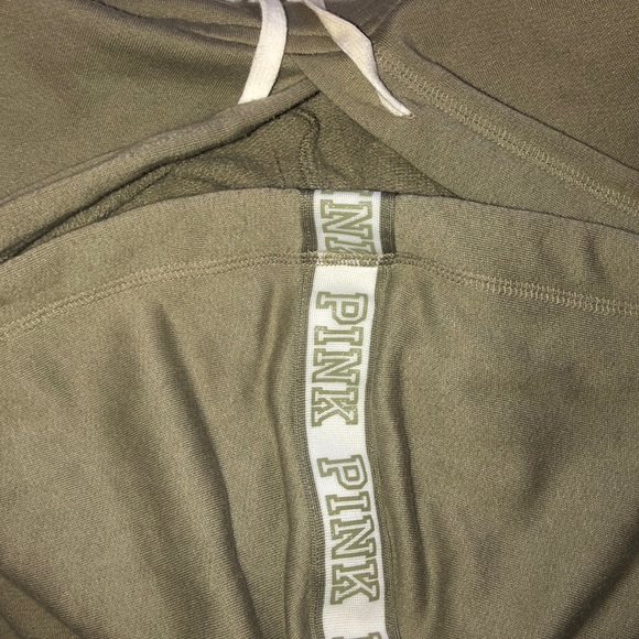 Army green VS PINK sweatshirt - Picture 4 of 5